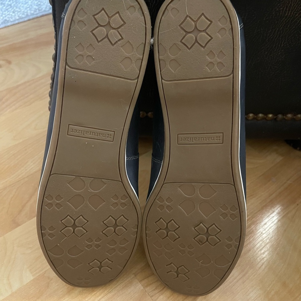 New without box woman’s Naturalizer Hanover Boat Shoe Navy size 12W - Picture 9 of 15